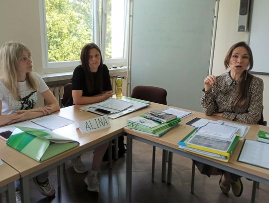 W urzędzie pracy w Strzelcach Opolskich Ukrainki uczą się języka polskiego