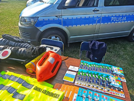 Policjanci ze Strzelec Opolskich w szkołach z okazji Dnia Dziecka 2022