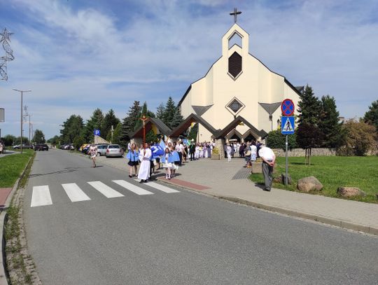 Boże Ciało w parafii pw. Podwyższenia Krzyża Świętego w Strzelcach Opolskich