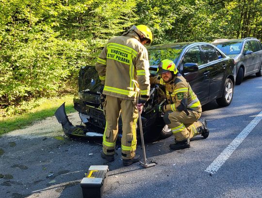 Wypadek w Zawadzkiem. Zderzenie pięciu pojazdów na DW 426