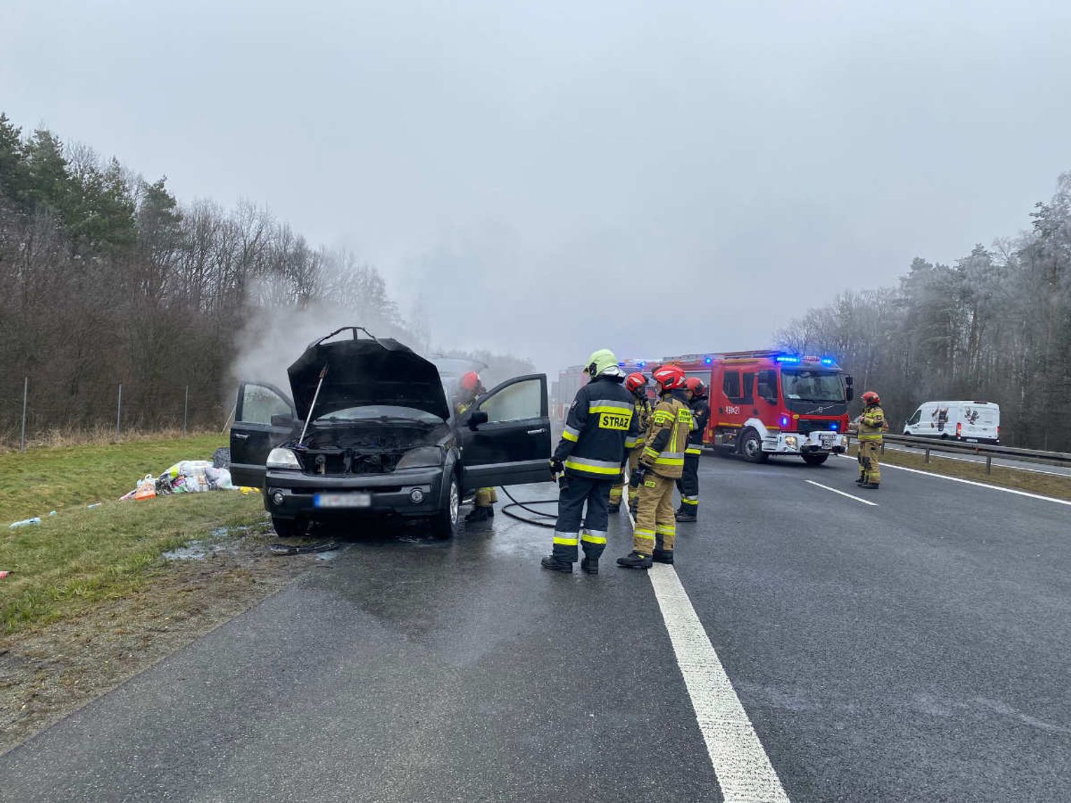 Pożar samochodu na autostradzie A4. Auto z zagranicy zapaliło się