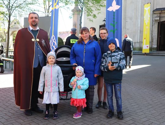 XII Diecezjalne Święto Rodziny w Jemielnicy. Uczestniczyły w nim tłumy