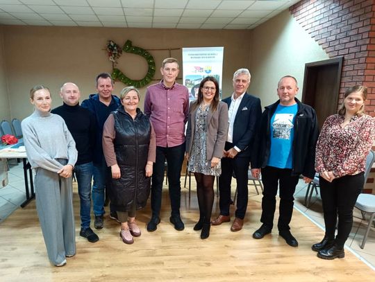 Sołtys Mateusz Kazek wraz z radą sołecką, w skład której weszli: Joanna Krok, Marek Mróz, Janusz Wilczyński, Daria Frey, Joanna Długosz, Ewelina Michalska, Dawid Szopa i Dariusz Moj